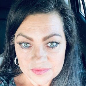 Meet your Posher, Veronica